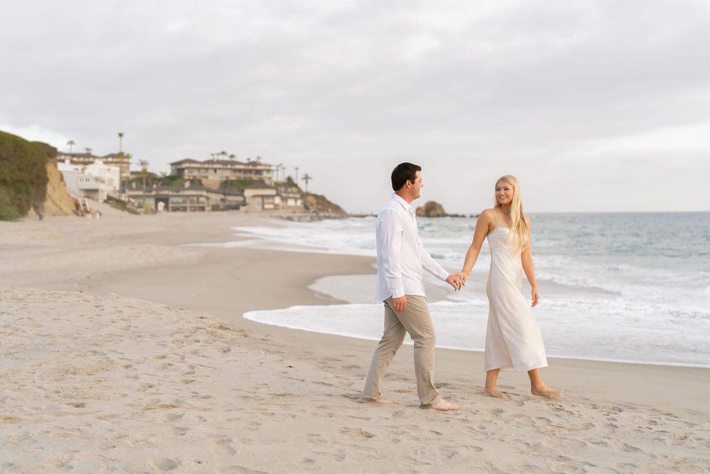 victoria beach engagement photos16