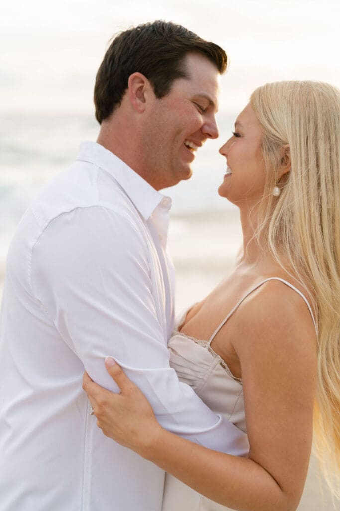 victoria beach engagement photos16